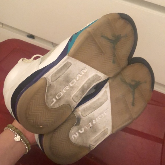 Air Jordan 4’s grapes size 4.5 - Picture 5 of 5